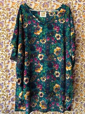 Cake Teal Floral V-Neck Tunic with Yellow & Magenta Accents